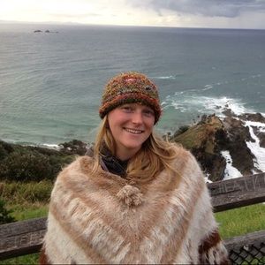 Meet your Posher, Jewels